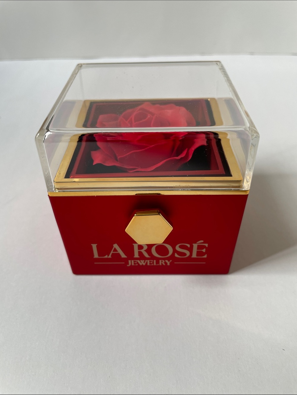 NIB La Rosé Jewelry Red Rose Display Box & 20” double heart necklace. 20” - Picture 3 of 5